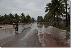 0008 - Route inondée, Route 33, Xa Xia vers Kampot